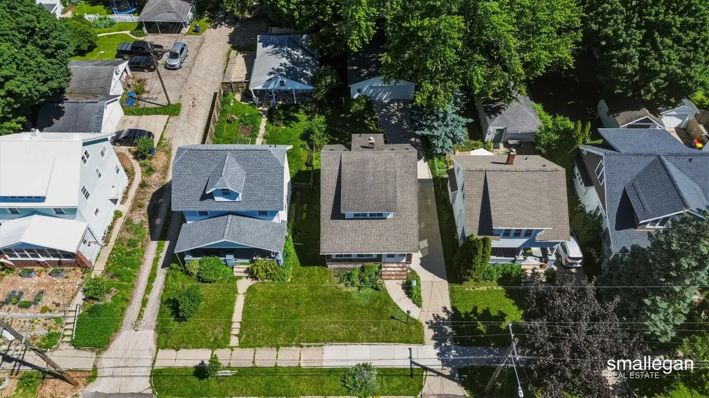 15 Burr Oak Street NW Grand Rapids City MI 49505