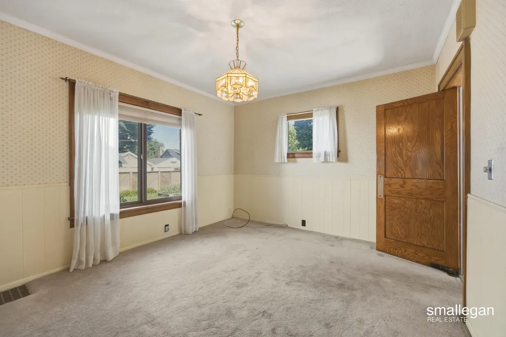 15 Burr Oak Street NW Grand Rapids City MI 49505