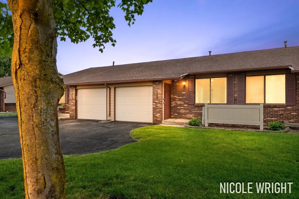 2922 Porter Court SW Grandville City MI 49418