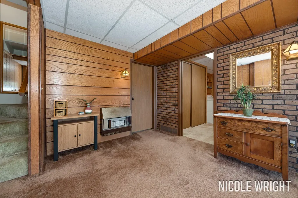 2922 Porter Court SW Grandville City MI 49418
