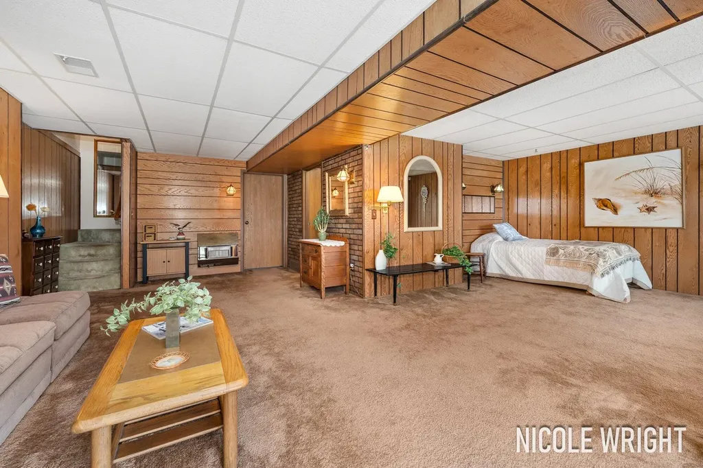 2922 Porter Court SW Grandville City MI 49418