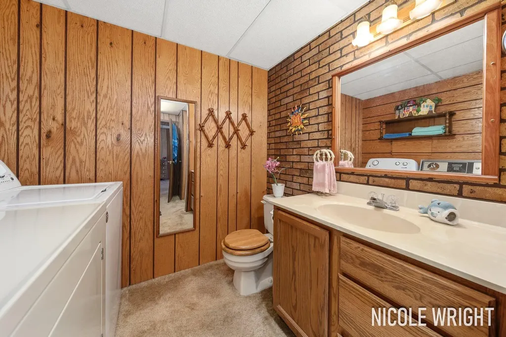 2922 Porter Court SW Grandville City MI 49418