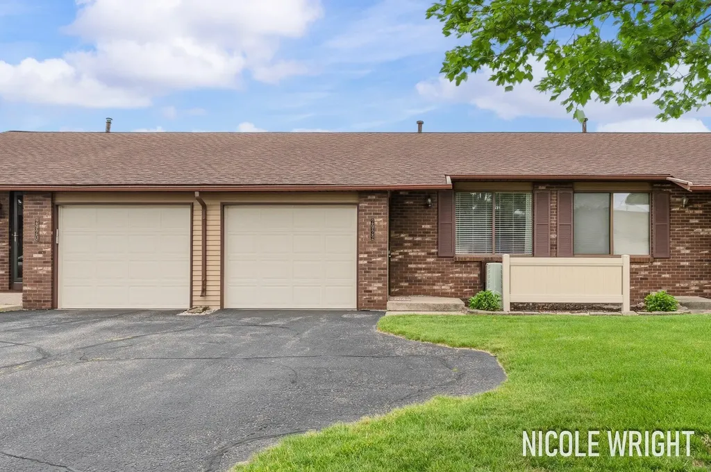 2922 Porter Court SW Grandville City MI 49418