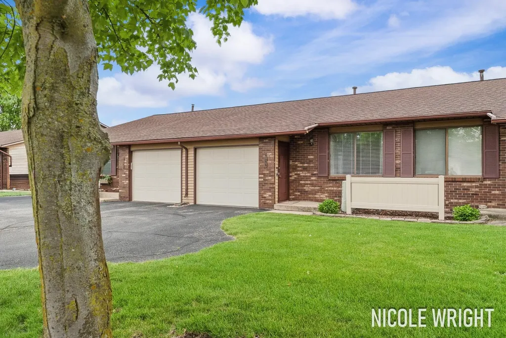 2922 Porter Court SW Grandville City MI 49418