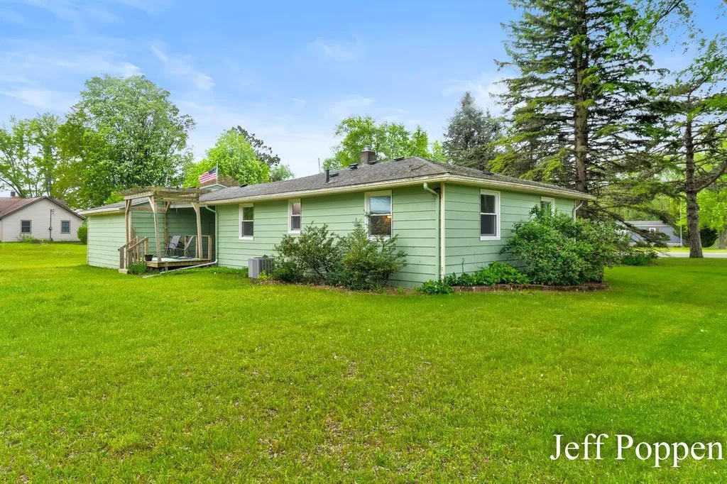 4379 20 Mile Road NE Solon Township MI 49343