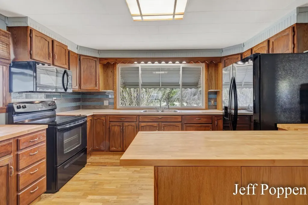 4379 20 Mile Road NE Solon Township MI 49343