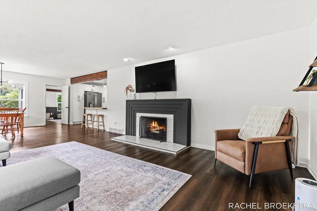 3185 Baker Park Drive SE Grand Rapids City MI 49508