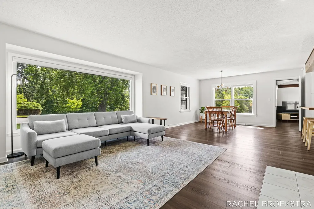 3185 Baker Park Drive SE Grand Rapids City MI 49508