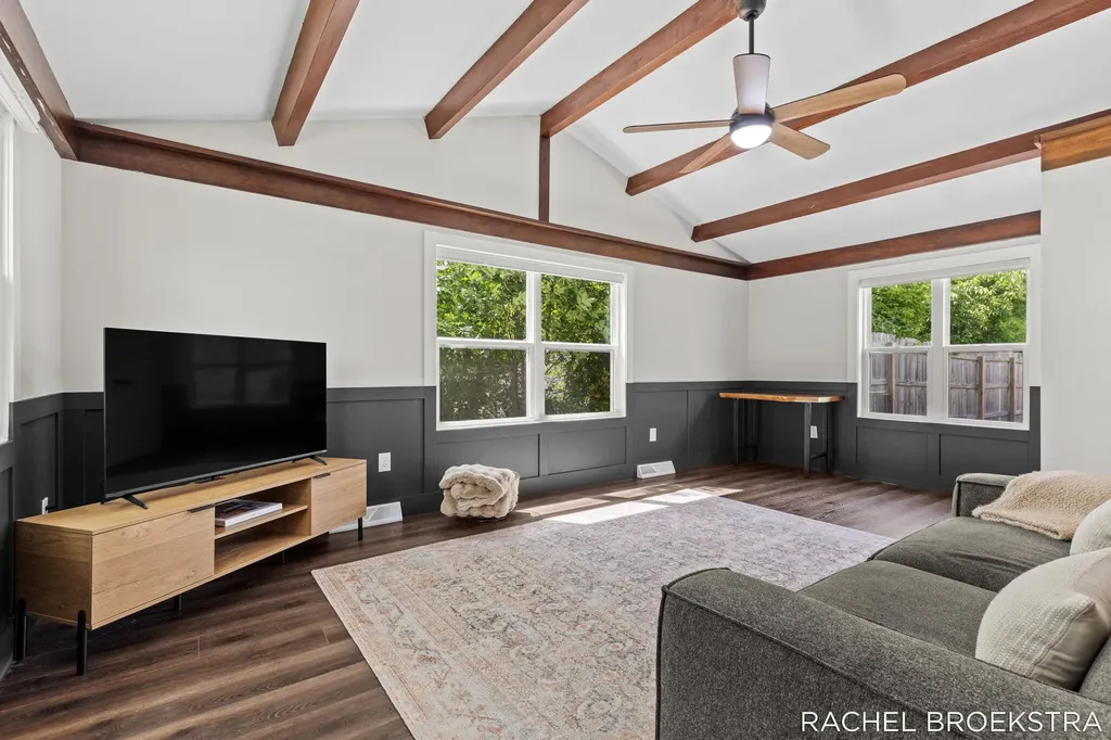 3185 Baker Park Drive SE Grand Rapids City MI 49508