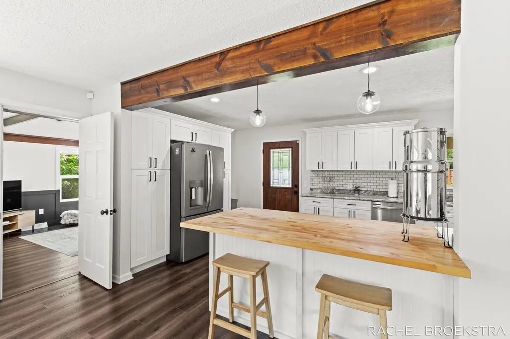 3185 Baker Park Drive SE Grand Rapids City MI 49508