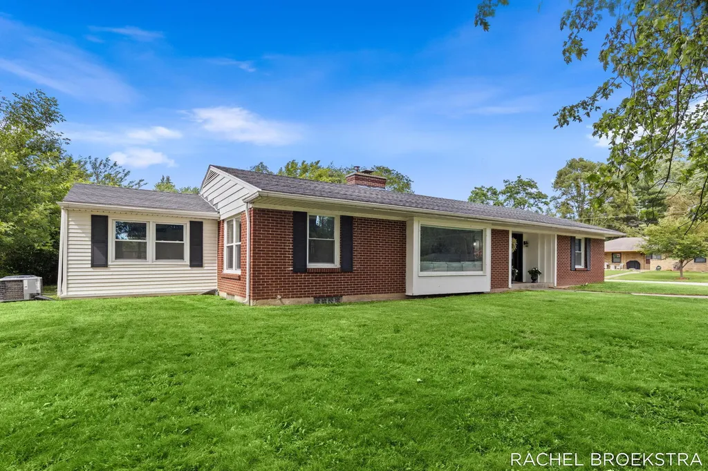 3185 Baker Park Drive SE Grand Rapids City MI 49508