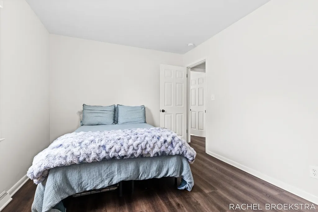 3185 Baker Park Drive SE Grand Rapids City MI 49508