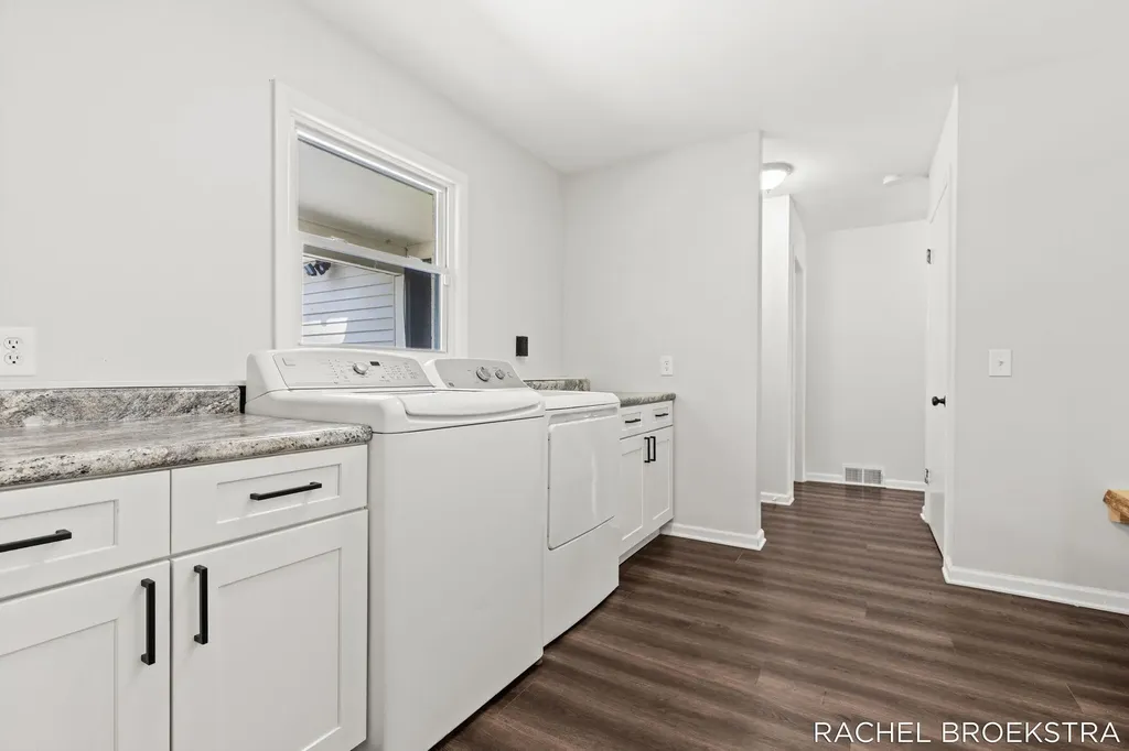 3185 Baker Park Drive SE Grand Rapids City MI 49508