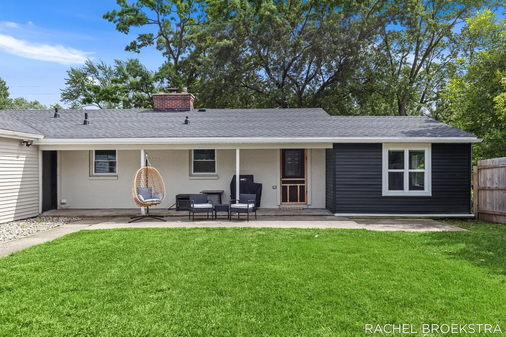 3185 Baker Park Drive SE Grand Rapids City MI 49508