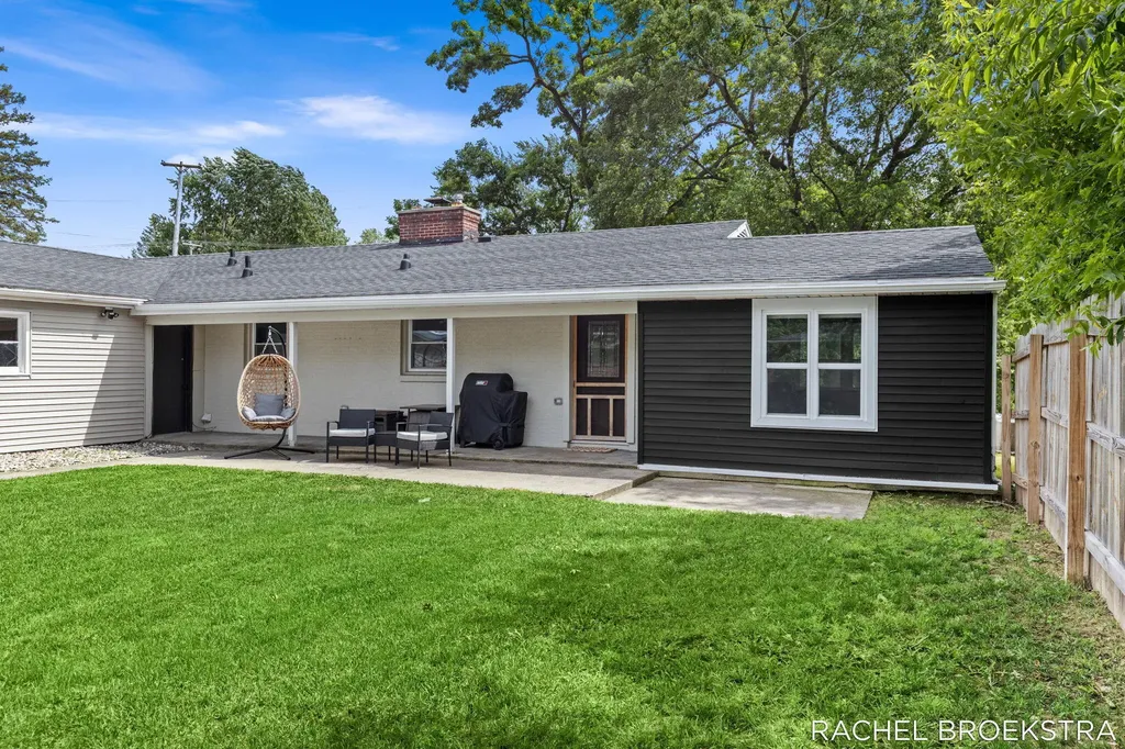 3185 Baker Park Drive SE Grand Rapids City MI 49508