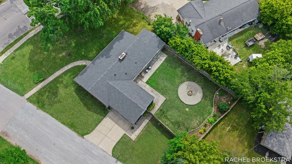 3185 Baker Park Drive SE Grand Rapids City MI 49508
