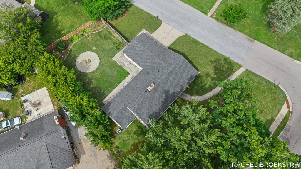 3185 Baker Park Drive SE Grand Rapids City MI 49508