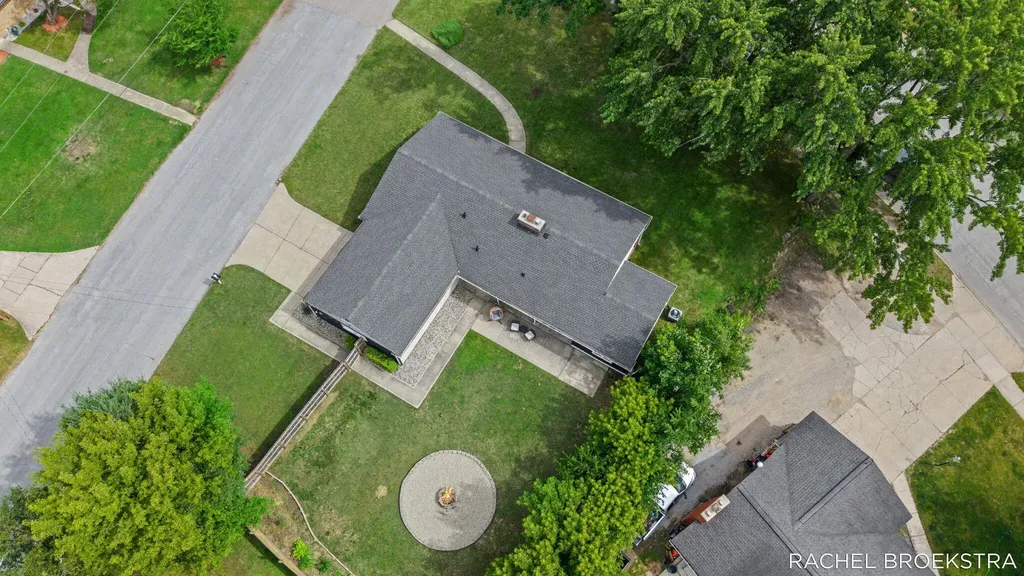 3185 Baker Park Drive SE Grand Rapids City MI 49508