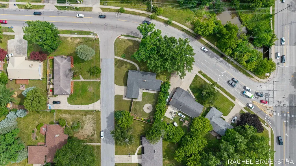 3185 Baker Park Drive SE Grand Rapids City MI 49508