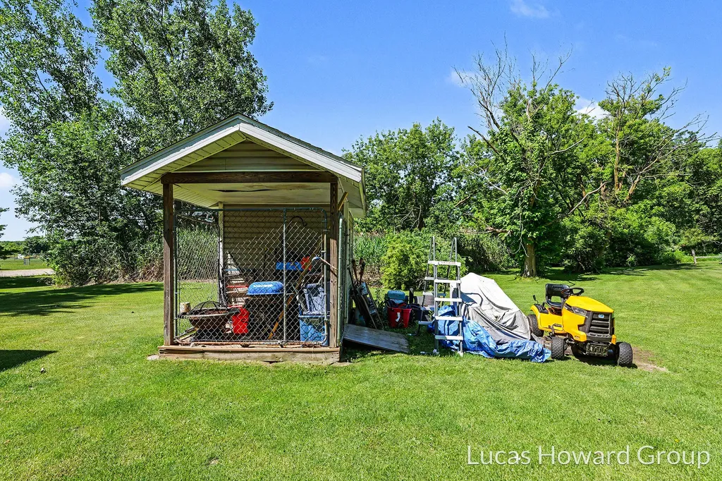 8746 S Shepherd Road Coe Township MI 48883