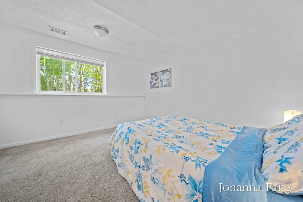 3673 Maple Hurst Drive SE Kentwood City MI 49512