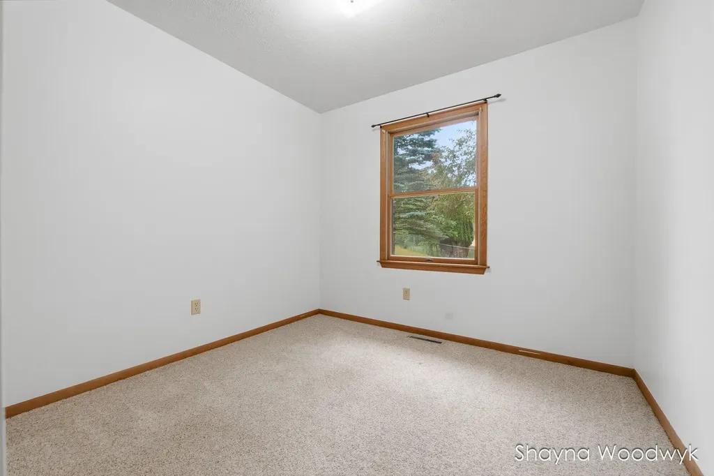 925 N Wilson Street Hastings City MI 49058