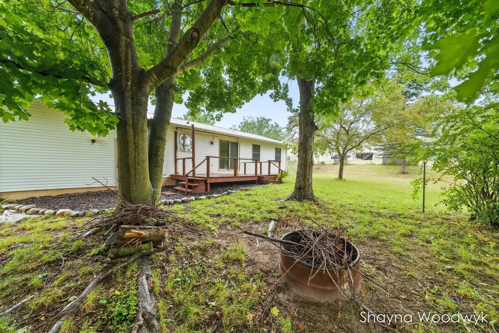 925 N Wilson Street Hastings City MI 49058