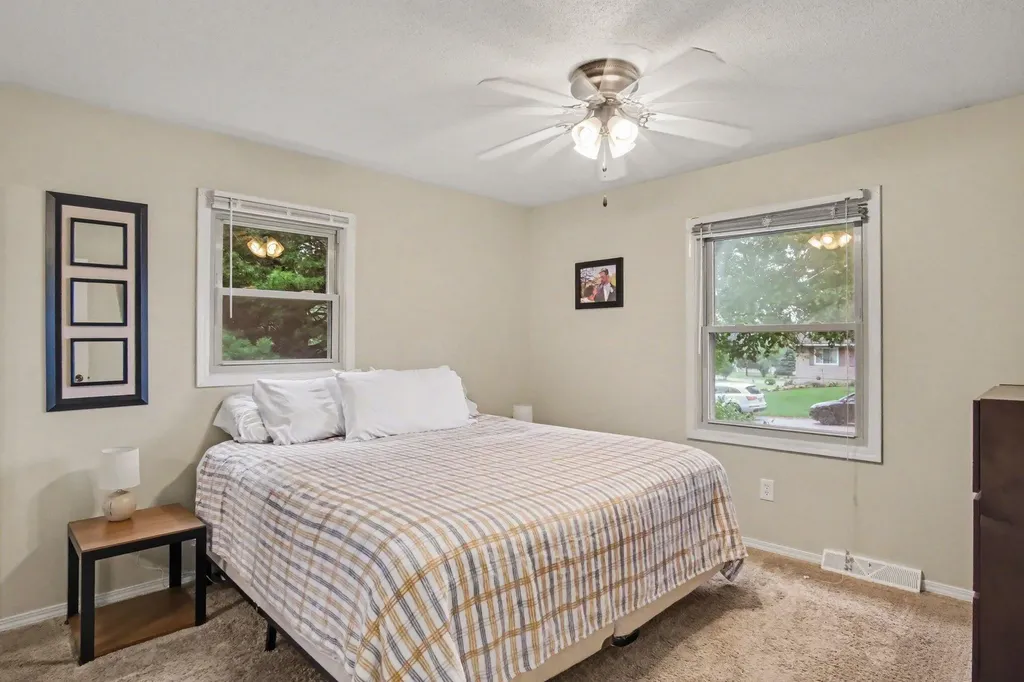 5495 Rockridge Drive NE Plainfield Charter Township MI 49321