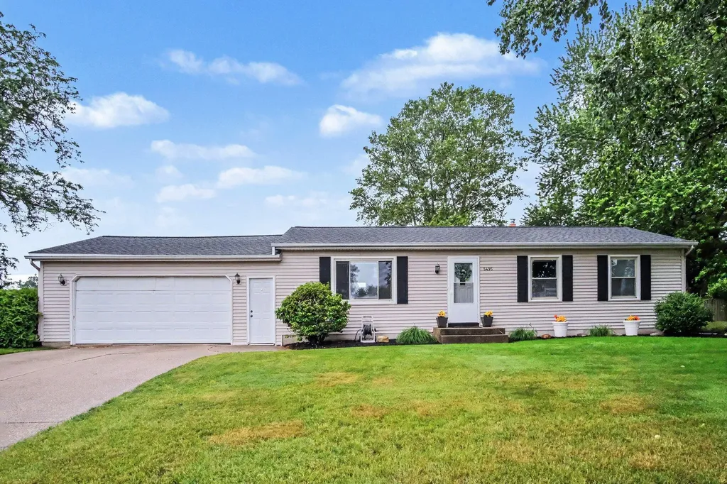 5495 Rockridge Drive NE Plainfield Charter Township MI 49321