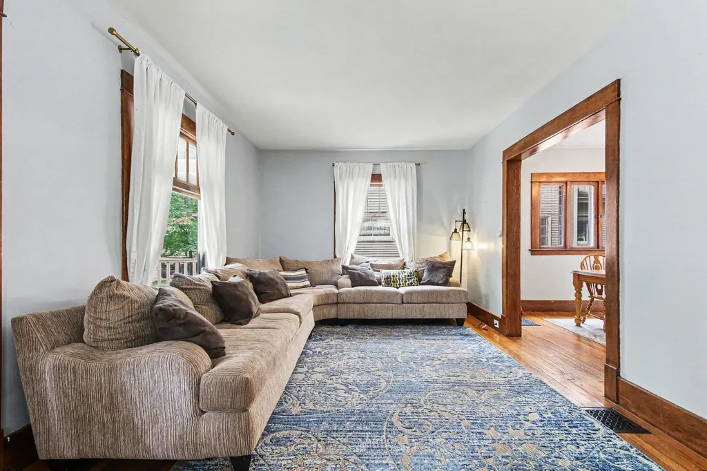 47 Carlton Avenue SE Grand Rapids City MI 49506