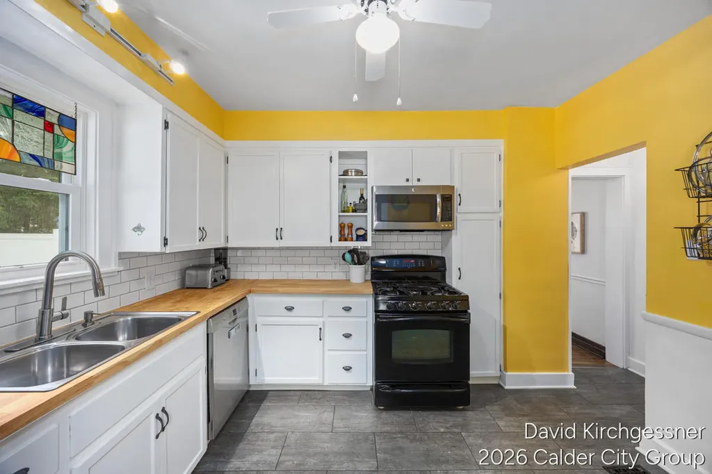 1224 Benjamin Avenue SE Grand Rapids City MI 49506
