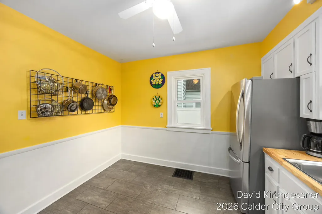 1224 Benjamin Avenue SE Grand Rapids City MI 49506