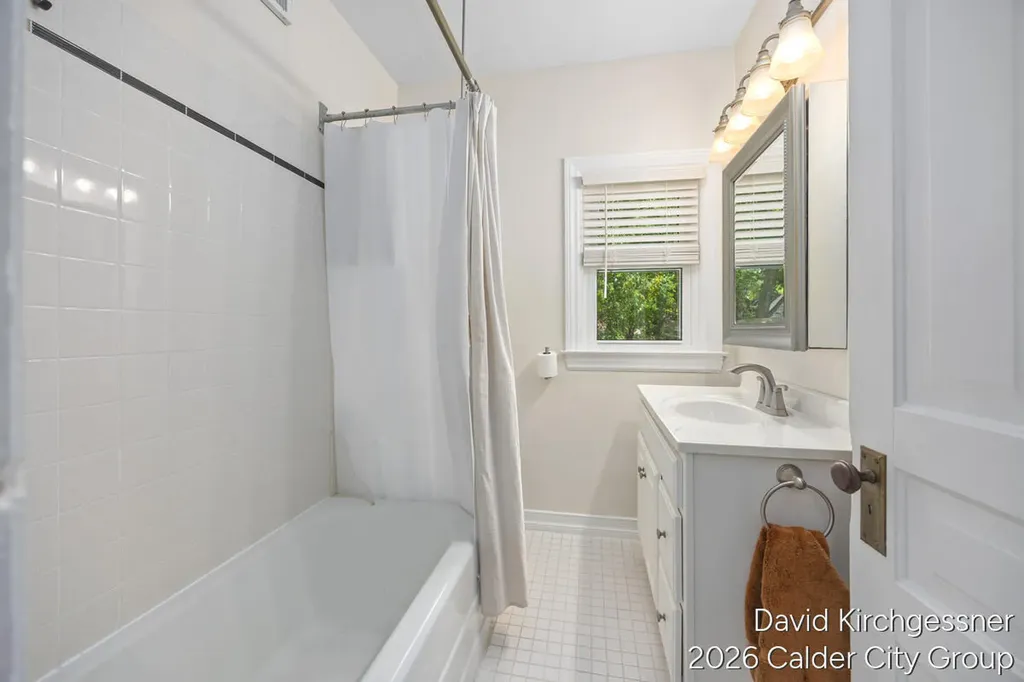 1224 Benjamin Avenue SE Grand Rapids City MI 49506