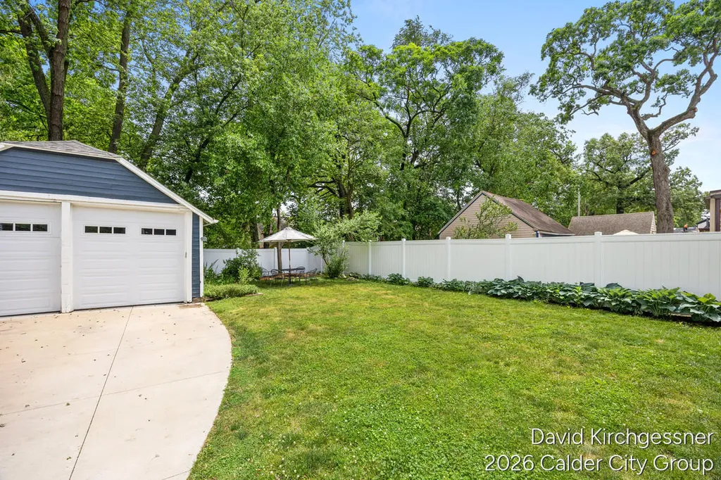 1224 Benjamin Avenue SE Grand Rapids City MI 49506
