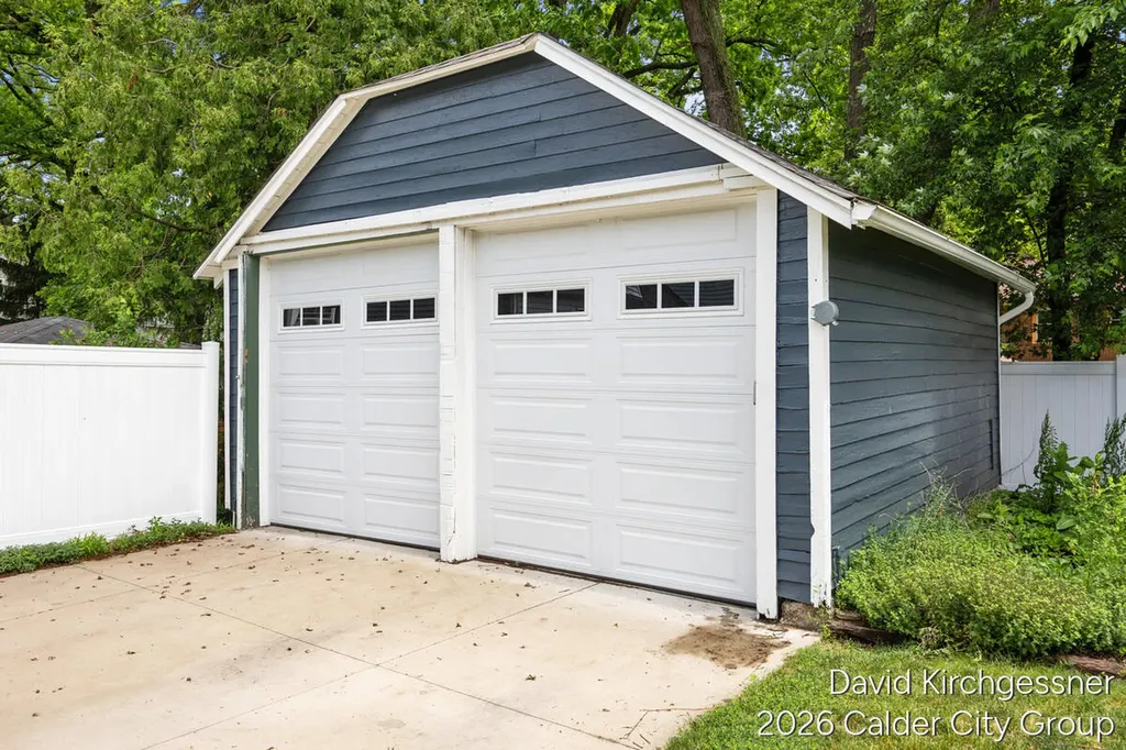 1224 Benjamin Avenue SE Grand Rapids City MI 49506
