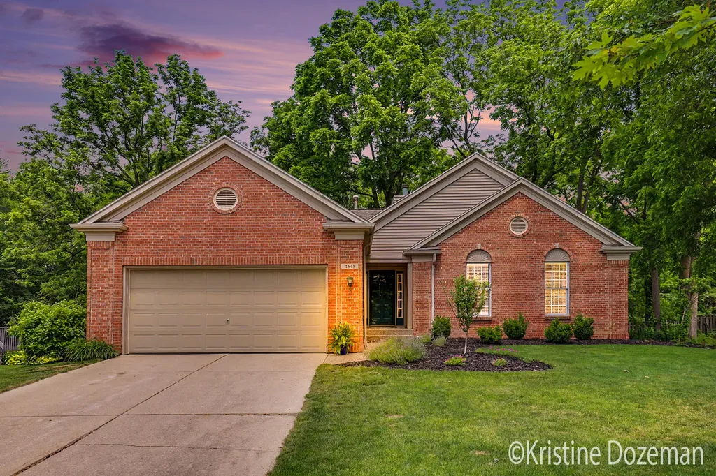 4545 Orchard Creek Drive SE Kentwood City MI 49546