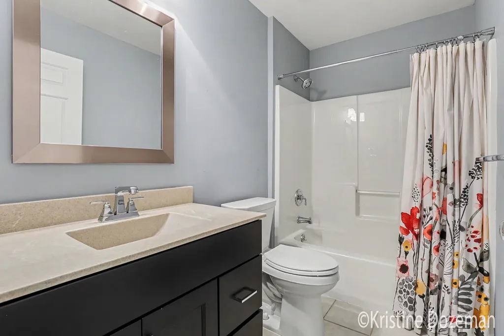 4545 Orchard Creek Drive SE Kentwood City MI 49546