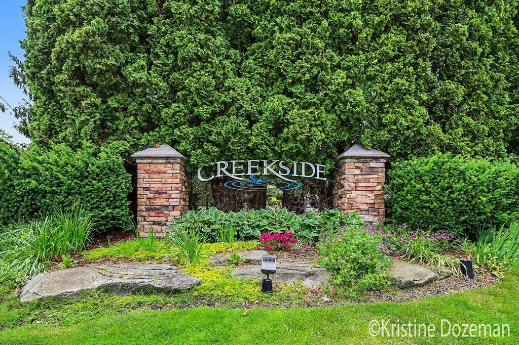 4545 Orchard Creek Drive SE Kentwood City MI 49546