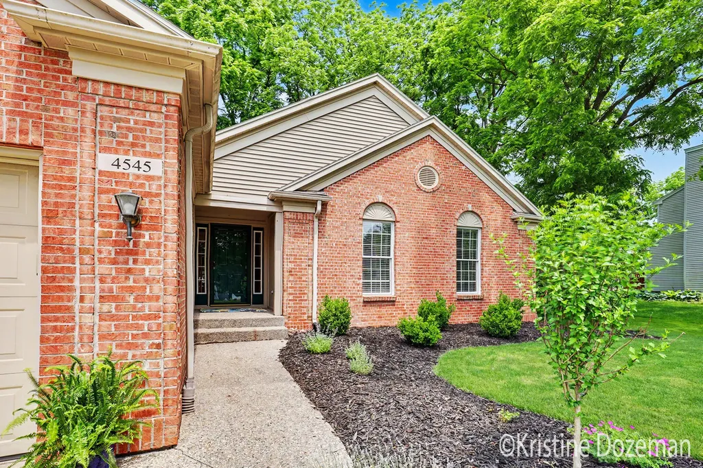 4545 Orchard Creek Drive SE Kentwood City MI 49546