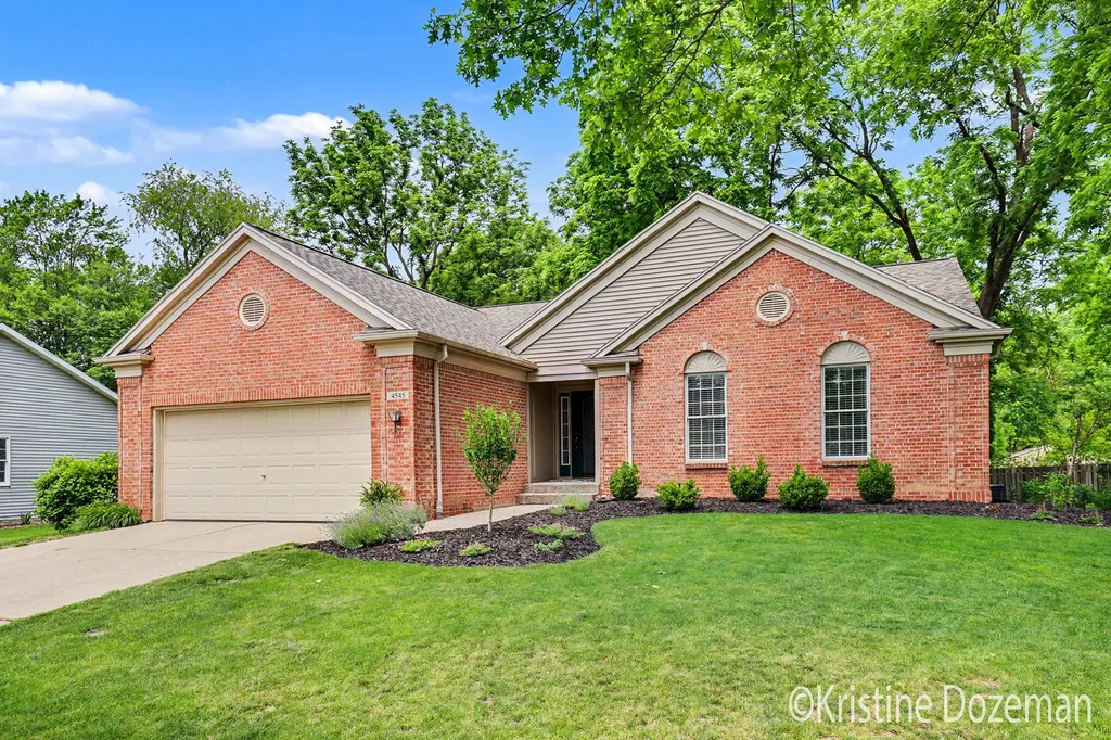 4545 Orchard Creek Drive SE Kentwood City MI 49546