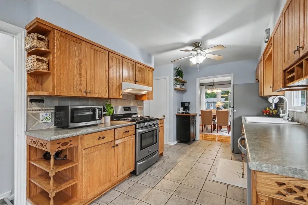 1263 Benning Avenue NW Grand Rapids City MI 49504