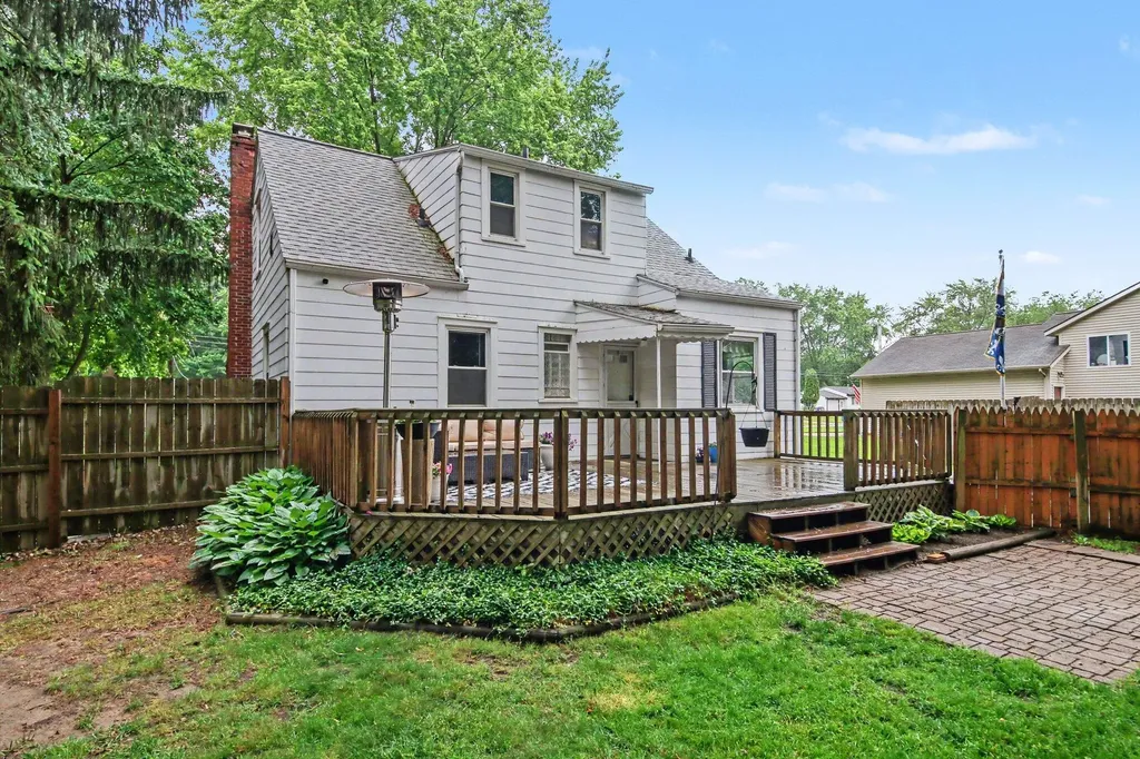 1263 Benning Avenue NW Grand Rapids City MI 49504