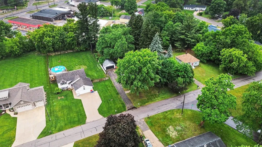 1263 Benning Avenue NW Grand Rapids City MI 49504