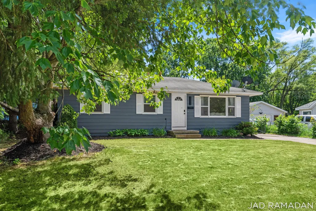 1620 32nd Street SW Wyoming City MI 49519