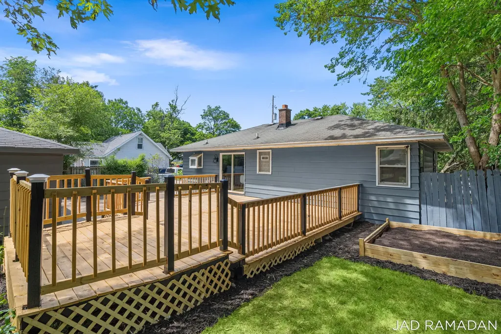 1620 32nd Street SW Wyoming City MI 49519