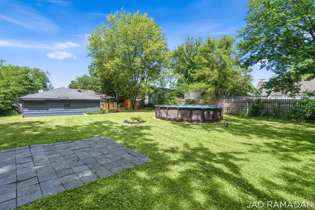 1620 32nd Street SW Wyoming City MI 49519