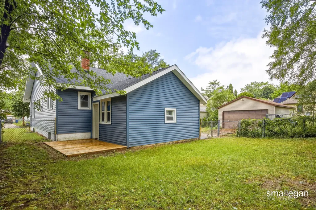 1832 Ralph Avenue SE Grand Rapids City MI 49507