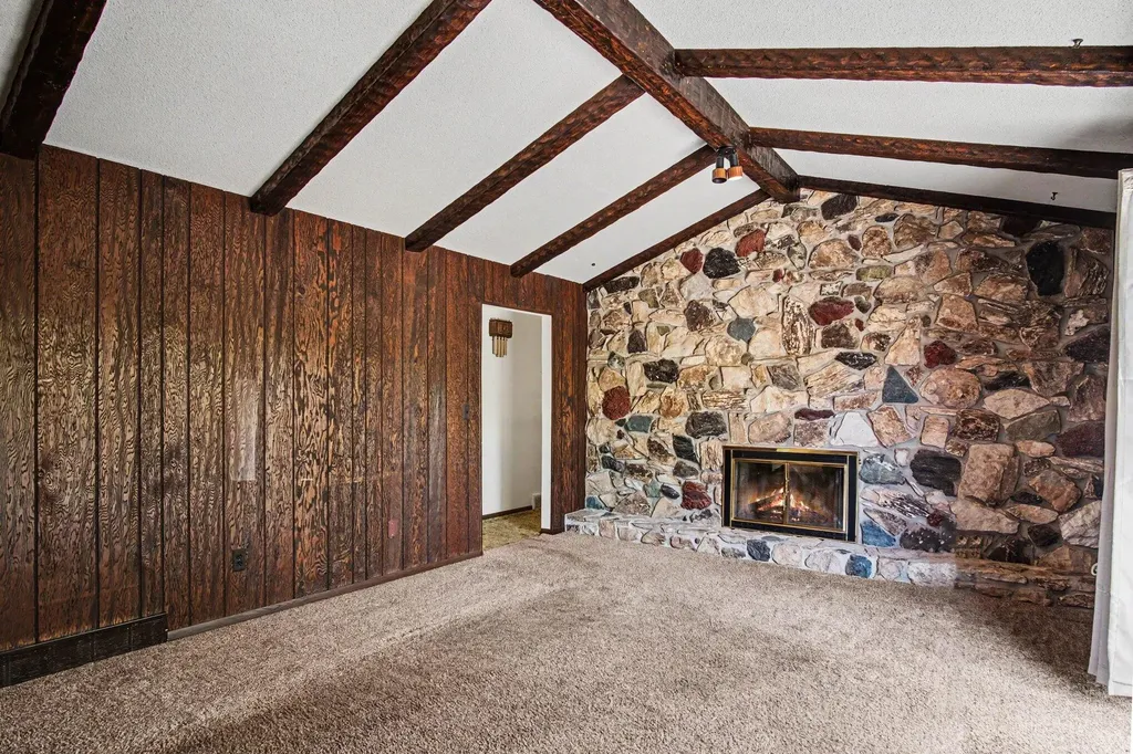 2222 Hayes Street NW Tallmadge Charter Township MI 49435
