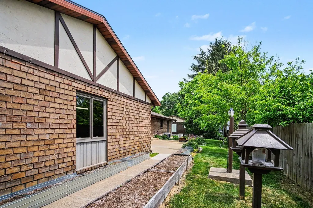 2222 Hayes Street NW Tallmadge Charter Township MI 49435