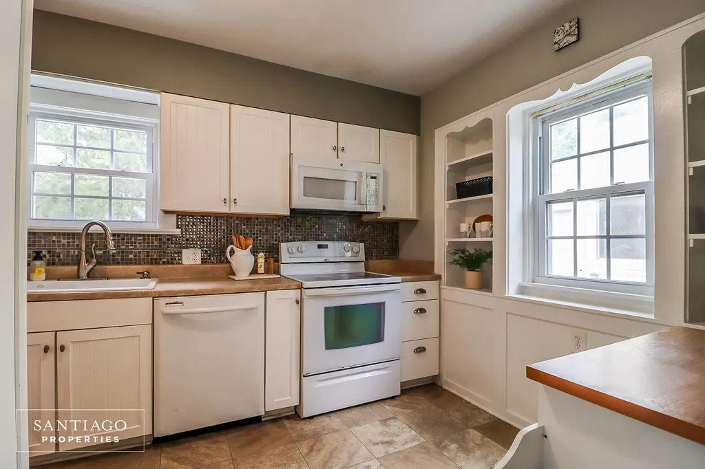 619 Ottillia Street SE Grand Rapids City MI 49507